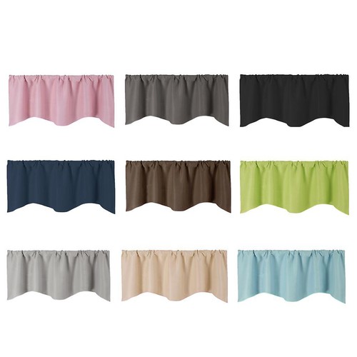 Short curtain privacy screen