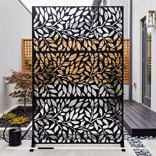 Black metal leaf pattern - metal,